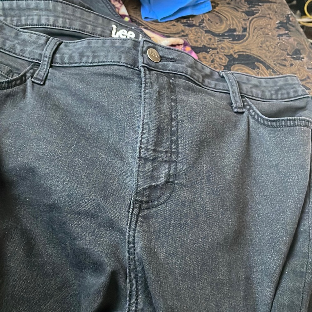 Regular Fit Boot Cut Mid Rise Jeans